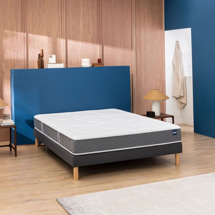 Matelas Bultex en situation — avis complet sur la marque et ses collections 2026